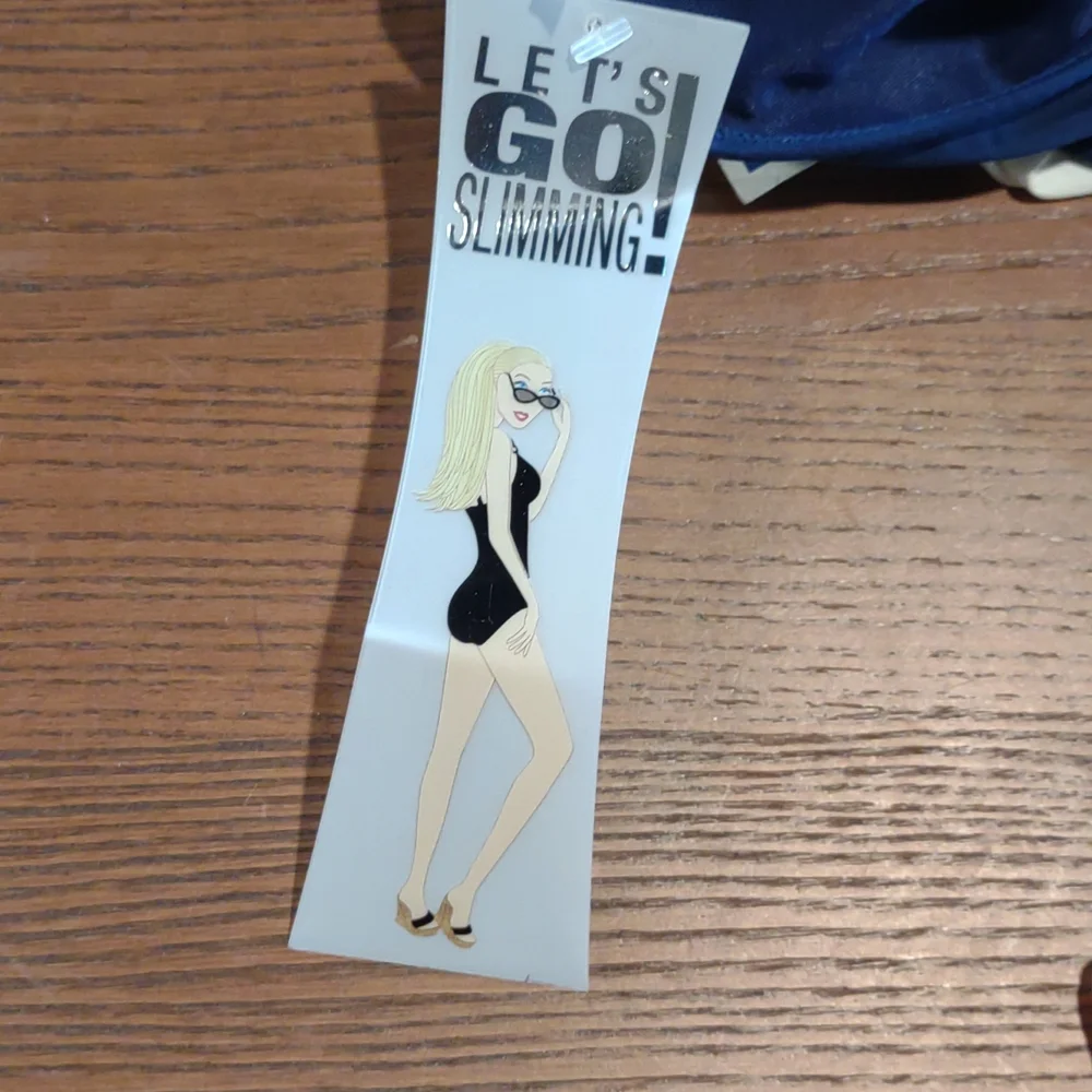 NWT SPANX Woman One Piece Swimsuit with Slimming Control - Picture 4 of 6